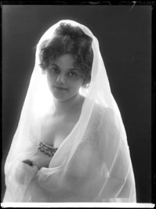 Rosa Grünberg in Sköna Helena 1900 - SMV - NG001