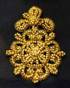 Rose brooch, 17th century AD, gold filigree and baroque pearls - Museo Nacional de Artes Decorativas - Madrid, Spain - DSC08021 photo