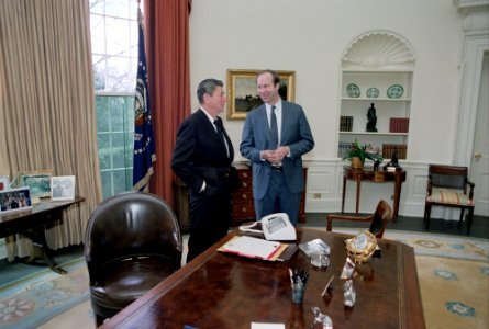 Ronald Reagan meeting with David Gergen photo