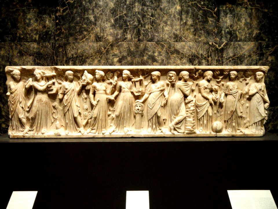 Roman sarcophagus, Italy, mid 2nd century CE - Nelson-Atkins Museum of Art - DSC08243