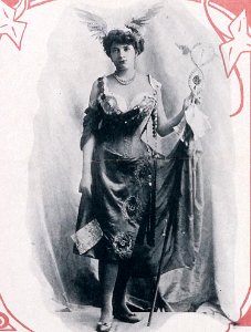 Rose Demay, Paris qui marche, théâtre des Variétés (1897)