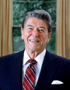 Ronald Reagan 1985 presidential portrait (cropped) photo