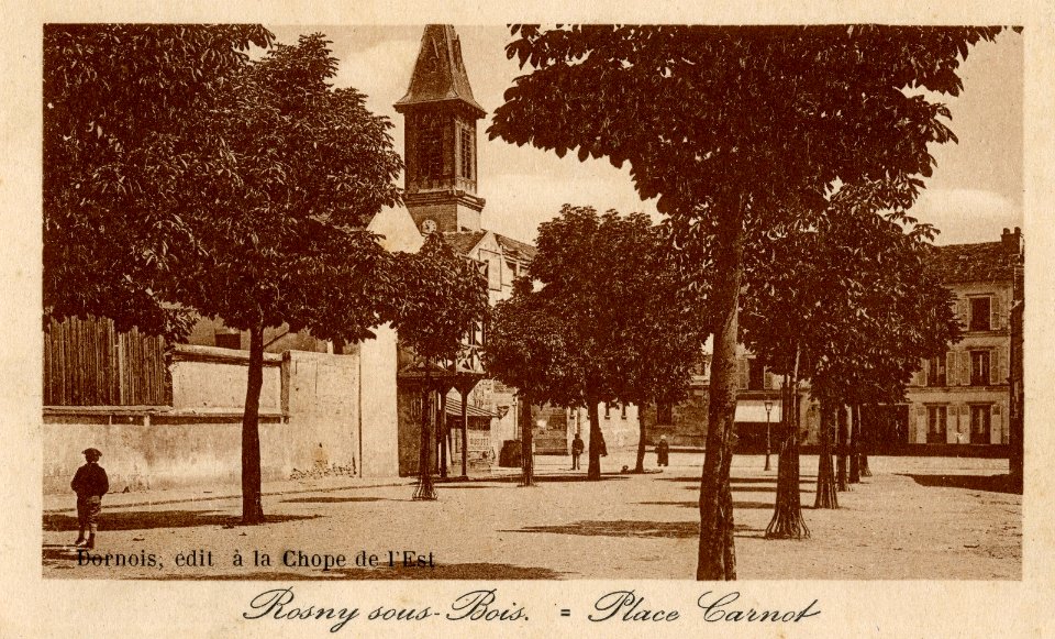 Rosny-sous-Bois.Place Carnot.Église Sainte-Geneviève.Dornois