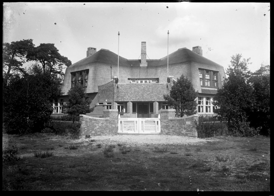 Rondelaan 30, het gebouw van de Berger Schoolvereeniging - Regionaal Archief Alkmaar - FO1400023