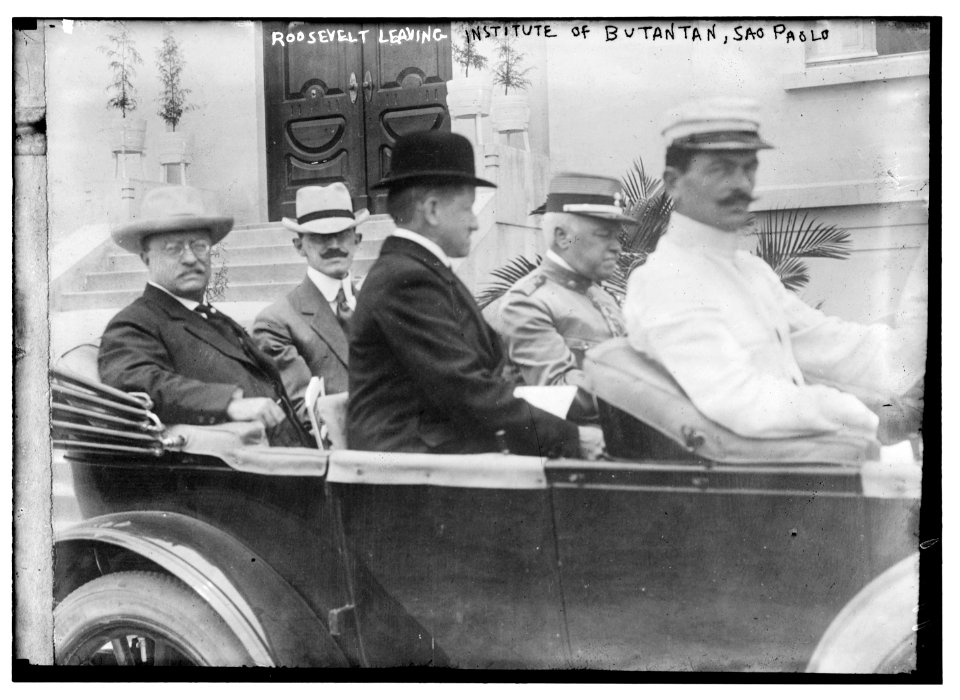 Roosevelt leaving Institute of Butantan, Sao Paolo LCCN2014695299