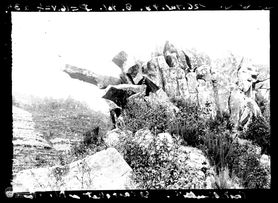 Roques de Castellfollit de la Roca