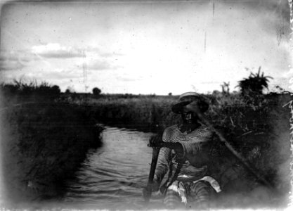 Rorgängare i båten. Ambodimoly. Madagaskar - SMVK - 021900