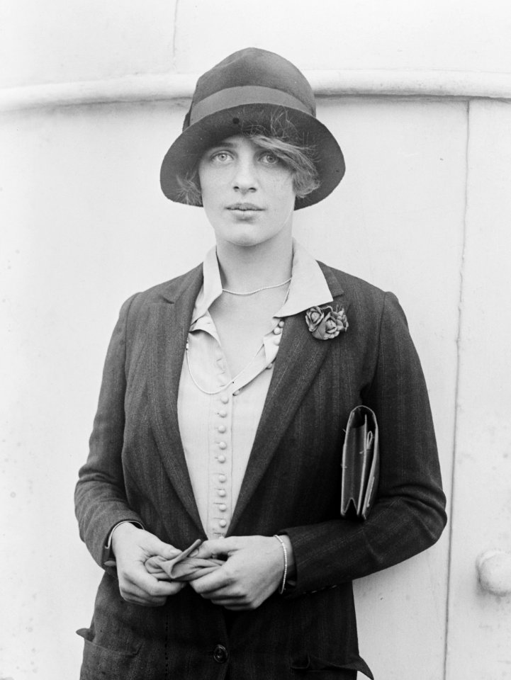 Rosamond Pinchot, Mrs. Wm. Gaston LCCN2014718812 (cropped)
