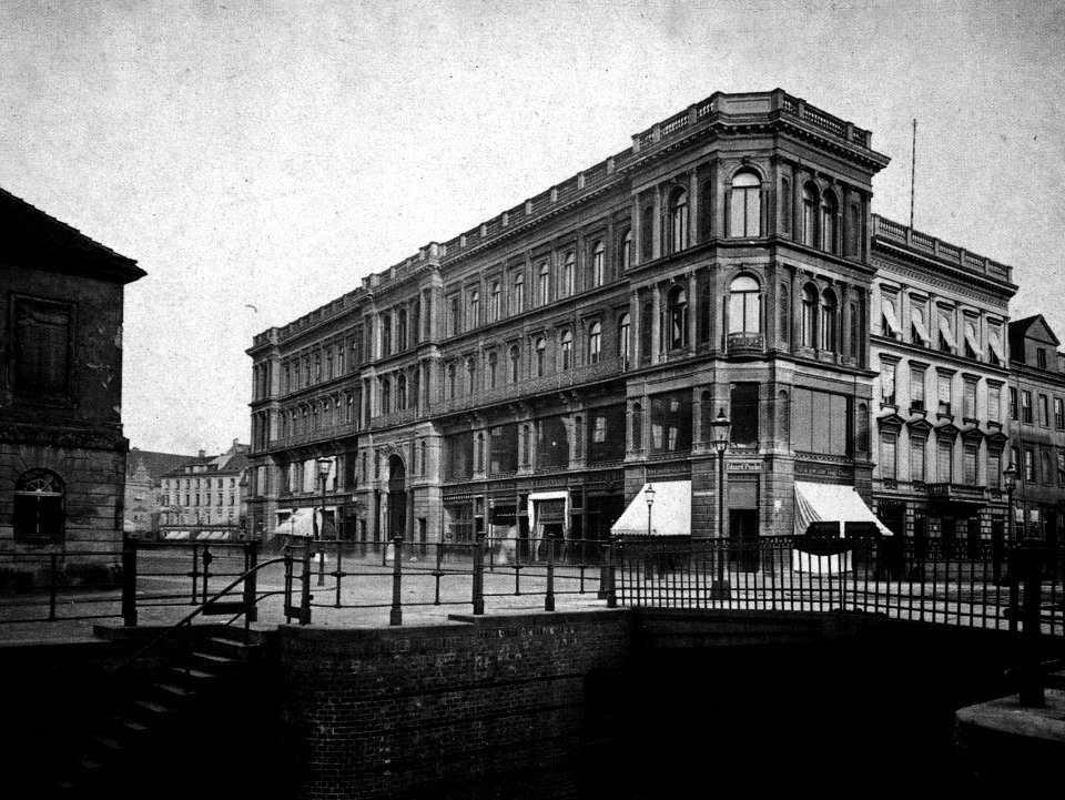 Rote Burg, Berlin 1880