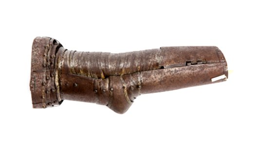 Rostig armskena, 1700-talets slut - Livrustkammaren - 107137