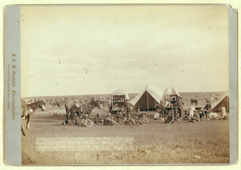 Roundup scenes on Belle Fouche (sic) in 1887 LCCN99613907