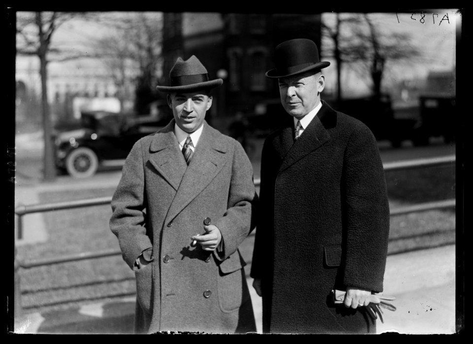 Roy D. Moore, left, and Louis H. Brush, owners of the Marion Star, former Pres. Harding's paper LCCN2016887113