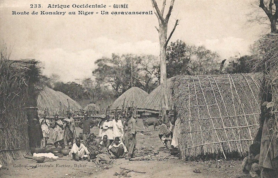 Route de Konakry au Niger-Un caravansérail (Guinée)