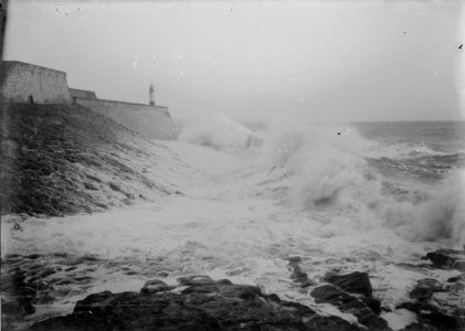 Rough Sea, Porthcawl (4641323)