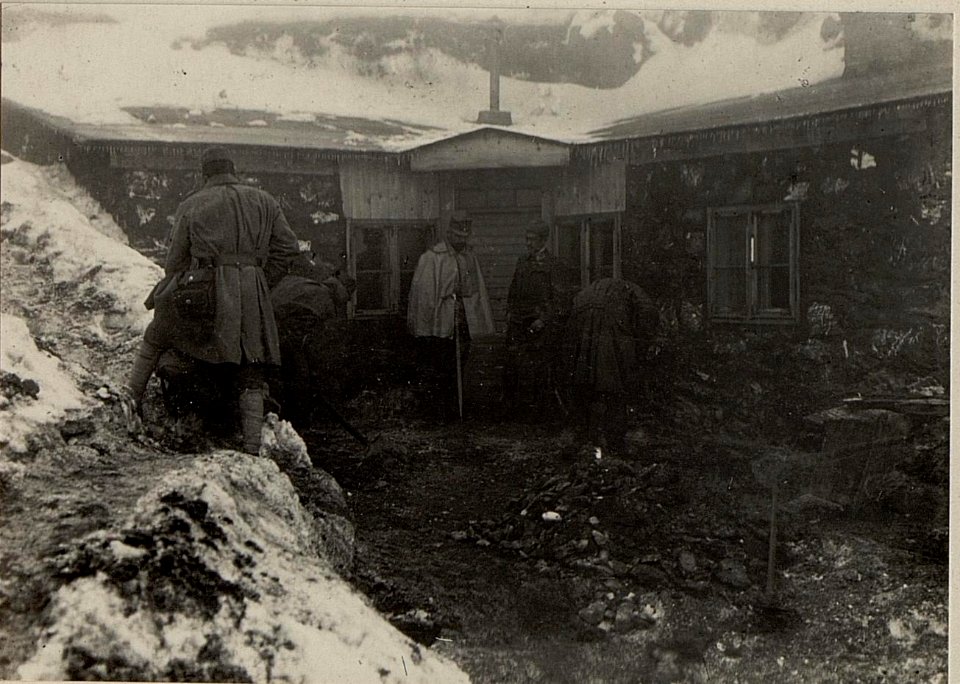 Rudnigsattell Hilfsplatz + 1962, Gemauerte Steinhütte. (BildID 15471380)