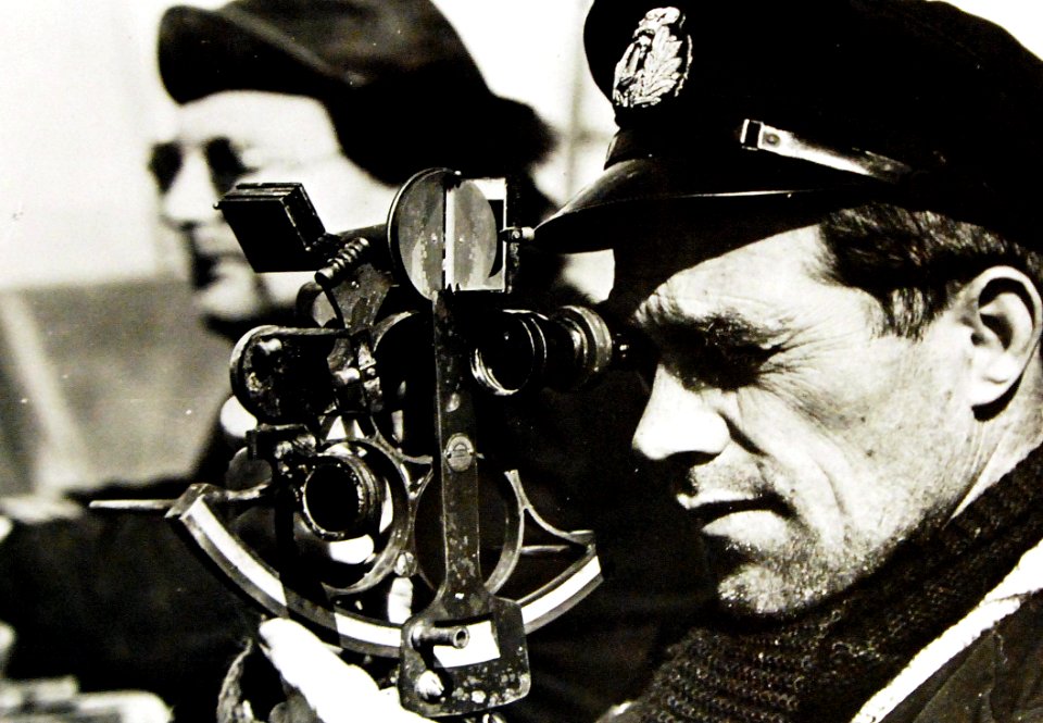 Royal Norwegian Navy officer measuring the altitude of the sun for navigation, 1942 (24656781101)