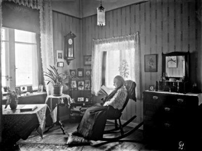 Rouva Henriette Fohströmin kamari professori Hjalmar Tallqvistin asunnossa - N4007 (hkm.HKMS000005-km0037g3)