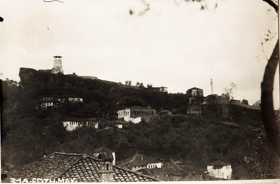 Ruinen der Festung SKANDERBECK in Kruja. (BildID 15573687)