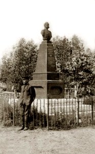 Rtishchevo.Monument to Alexander II