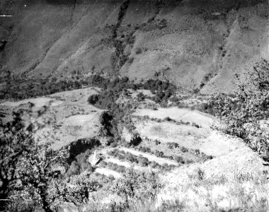 Ruiner i dalen sedda från fästningen - SMVK - 005831 photo