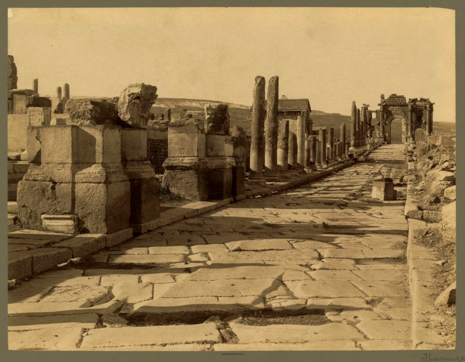 Ruines Romaines de Thamugas. Voie triumphale - ND Phot. LCCN2004665080