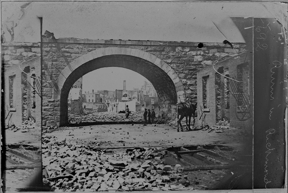 Ruins at Richmond, Va - NARA - 525097