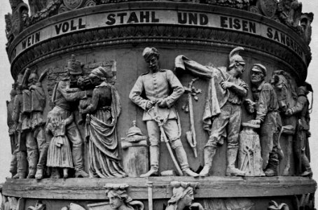 Rudolf Siemering - Germaniadenkmal Berlin 1871 Relief (3)