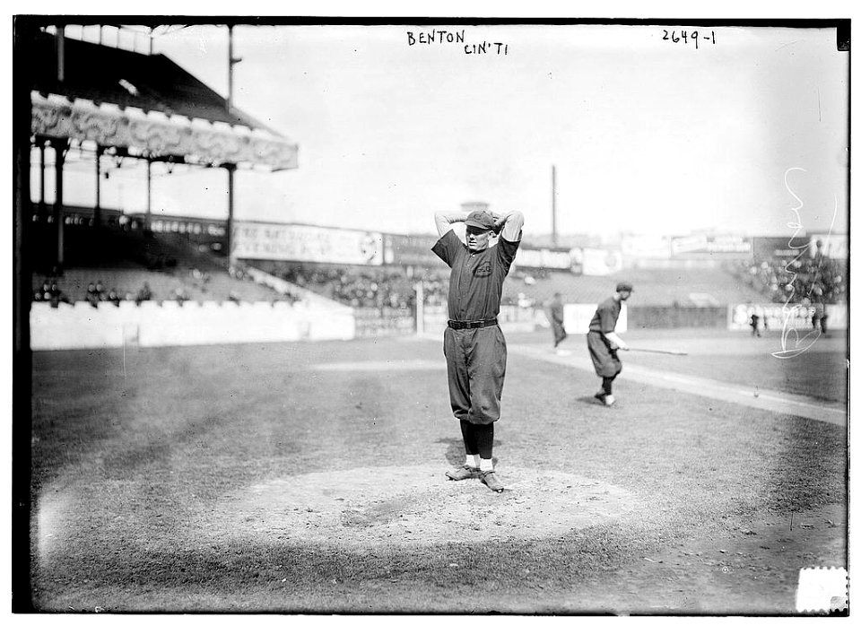 Rube Benton, Cincinnati NL (baseball) LCCN2014692640