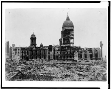 Ruins of earthquake-damaged San Francisco City Hall LCCN95504346