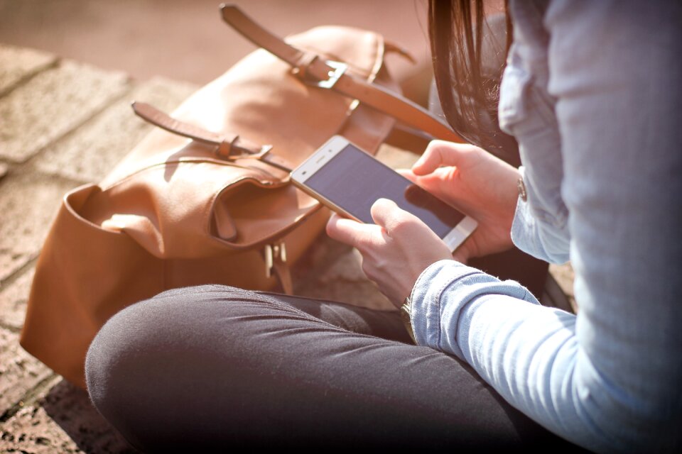 Texting mobile phone