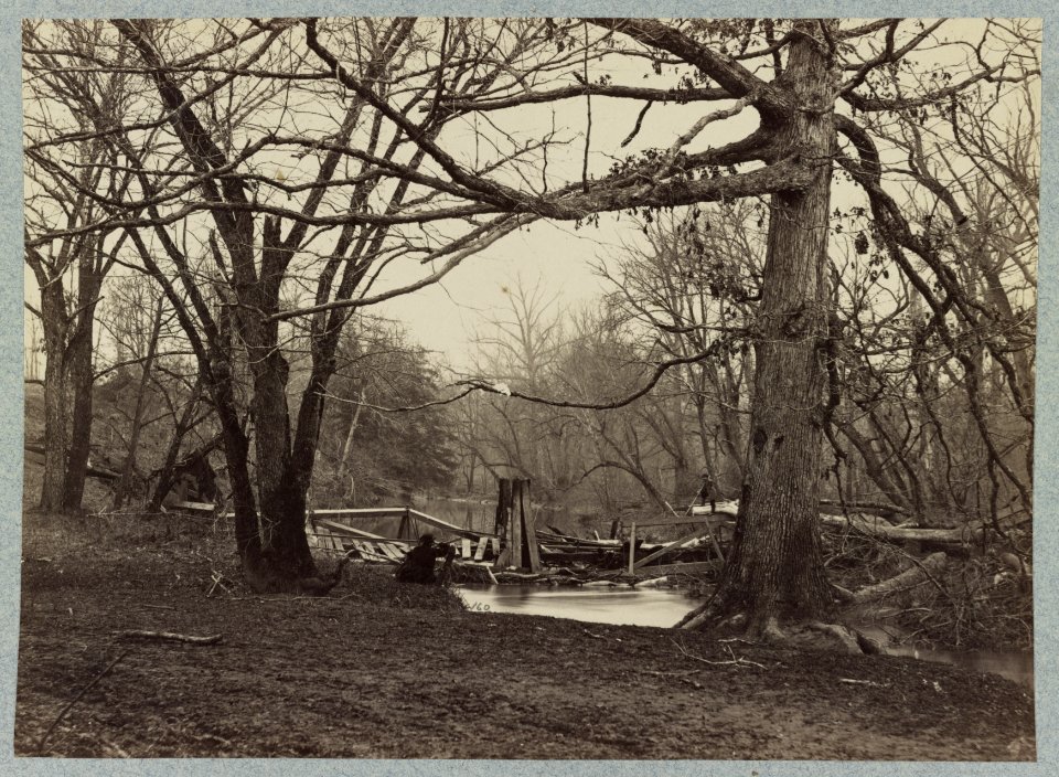 Ruins of railroad bridge at Blackburn's Ford, Bull Run, Va LCCN2012647810