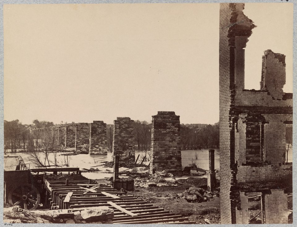 Ruins of Richmond and Petersburg Railroad Bridge, Richmond, Va., April, 1865 LCCN2014645914