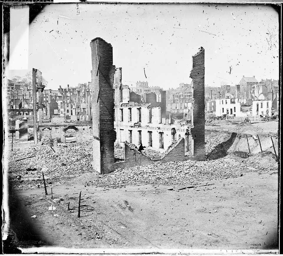 Ruins of Richmond, Va - NARA - 530228
