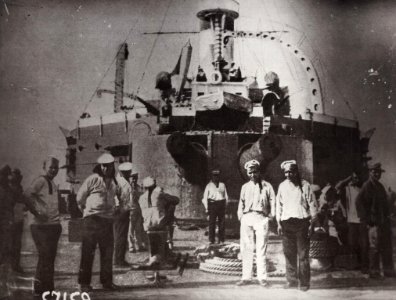 Rumänischer Photograph um 1905 - Aufstand auf dem Panzerkreuzer »Potemkin«. Constanta (Zeno Fotografie)