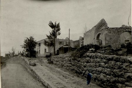 Ruinen von Vezzena. Aufgenommen am 5. Juni 1916. (BildID 15534371)