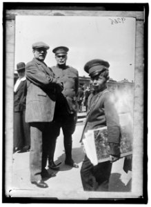 RUSSIA WAR PICTURES. GENERAL SCOTT ON EASTERN FRONT LCCN2016868212