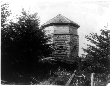 Russian blockhouse, Alaska LCCN2004672328