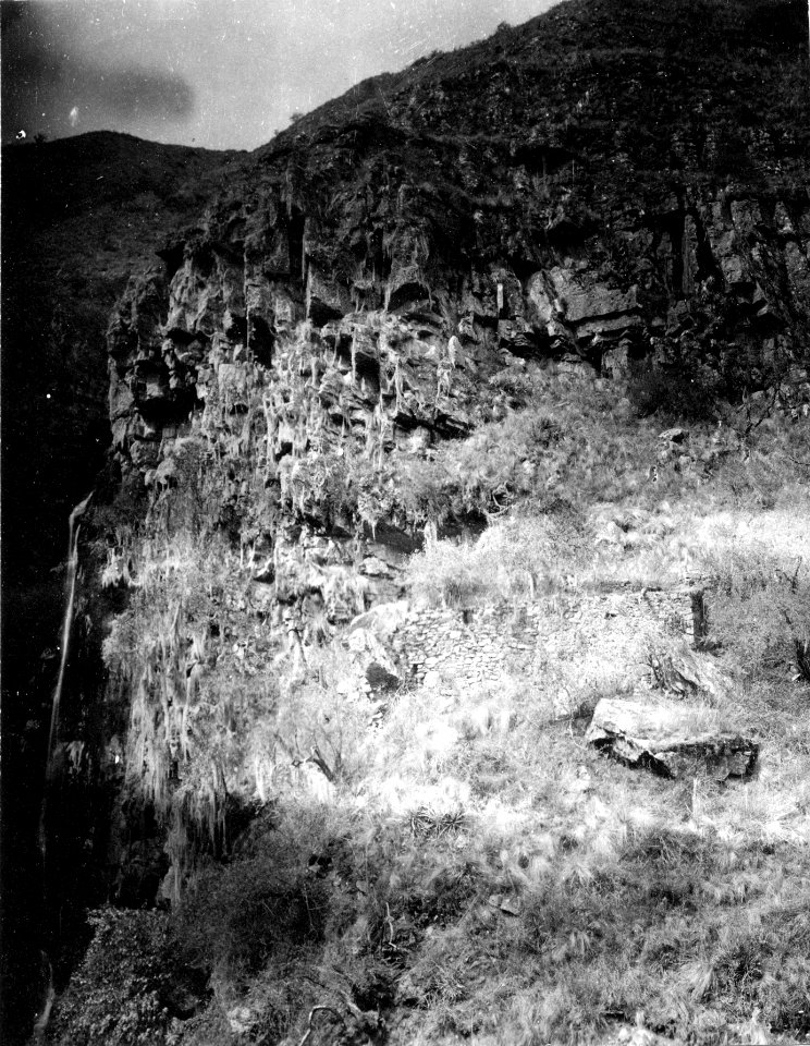 Ruiner på bergbrant - SMVK - 005840