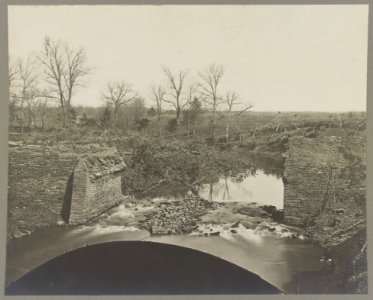 Ruins of stone bridge, Bull Run, Va LCCN2012647821
