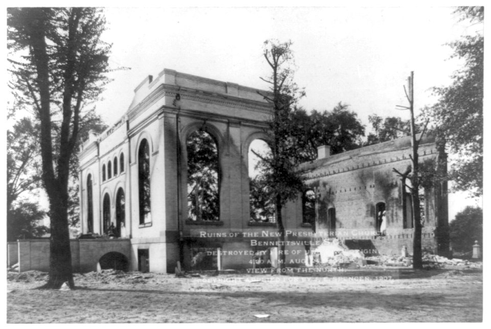 Ruins of the New Presbyterian Church, Bennettsville, S.C., destroyed by fire of unknown origin, 4-30 a.m., Aug. 24, 1907, view from the north LCCN89707843