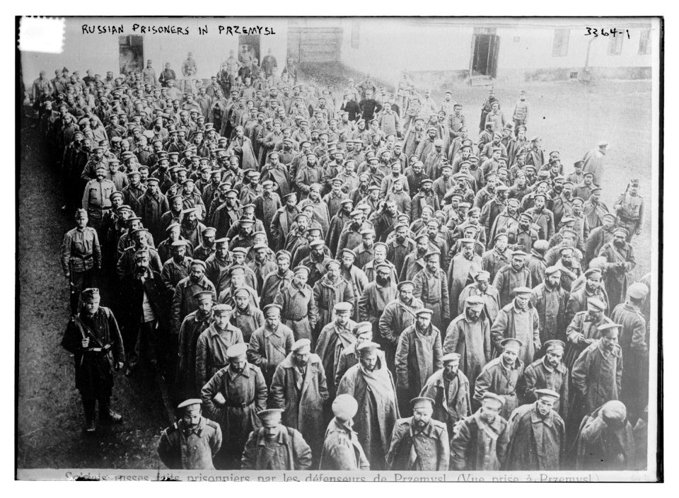 Russian prisoners in Przemysl LCCN2014698307