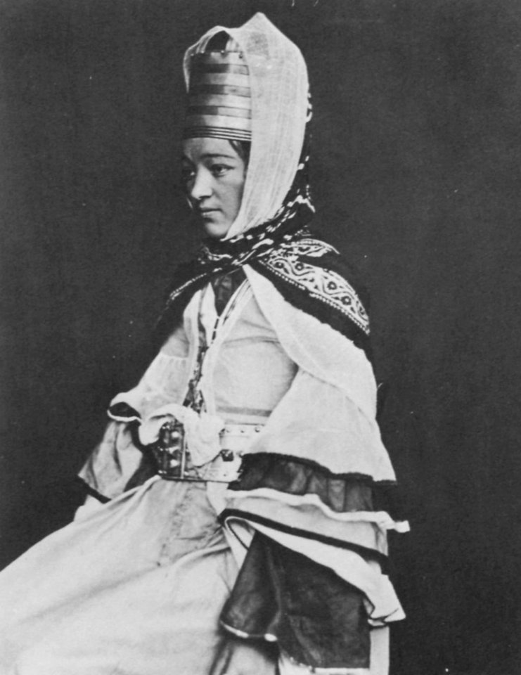 Russischer Photograph - Adelige Georgierin aus Tiflis (Zeno Fotografie)