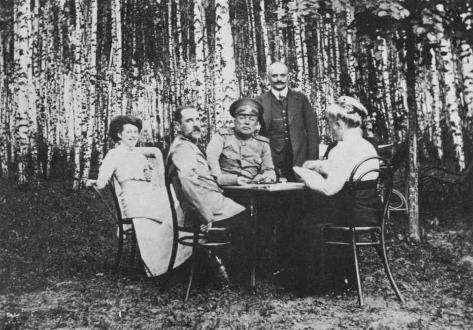 Russischer Photograph - Das gesellschaftliche Leben im russischen Landhaus (2) (Zeno Fotografie)