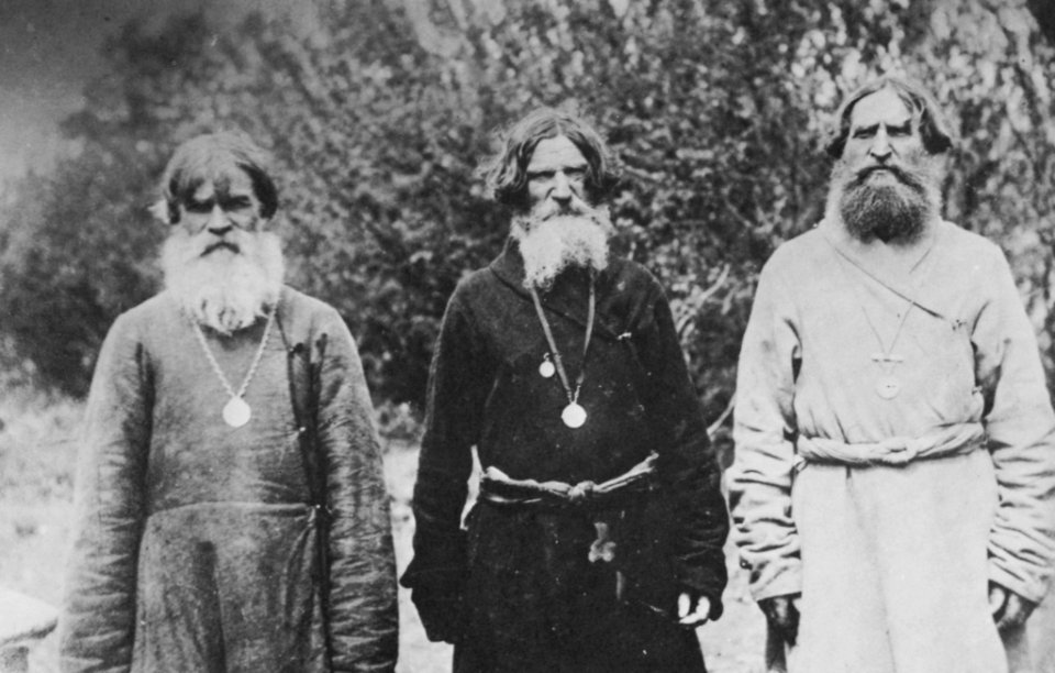 Russischer Photograph - Drei starosty (Dorfälteste), gewählte Vorsteher der Dorfgemeinschaft (Zeno Fotografie)