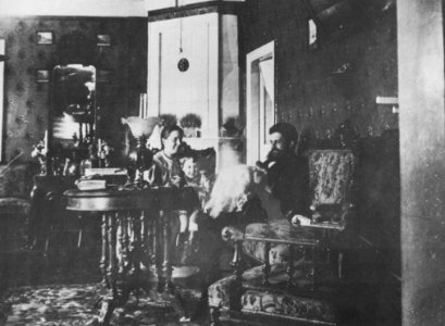Russischer Photograph - »Fin-de-siècle«-Interieur, Ort unbekannt (3) (Zeno Fotografie)