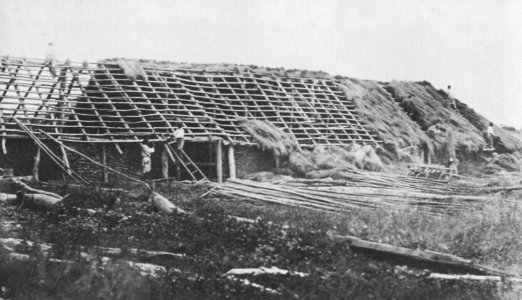 Russischer Photograph um 1870-1880 - Bei Borispol wird eine Scheune errichtet (Zeno Fotografie)