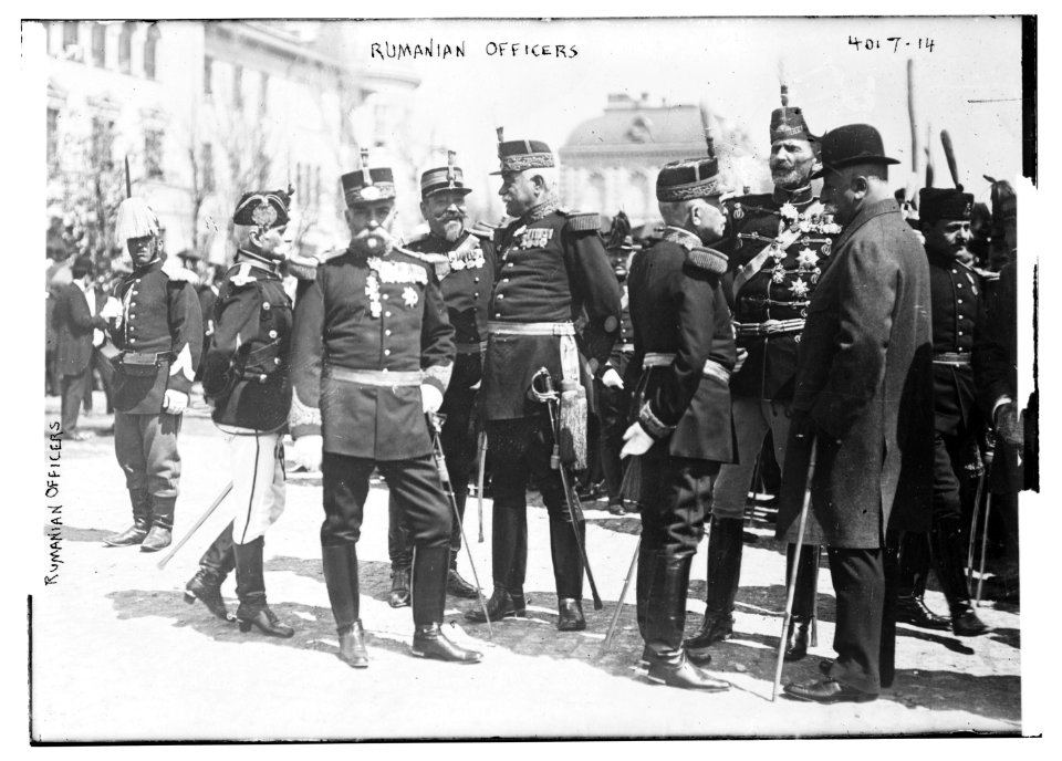 Rumanian Officers LCCN2014702961