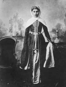 Russischer Photograph - Prinzessin des Urusbiew-Stammes in der Gegend des Terek-Tals (Zeno Fotografie)