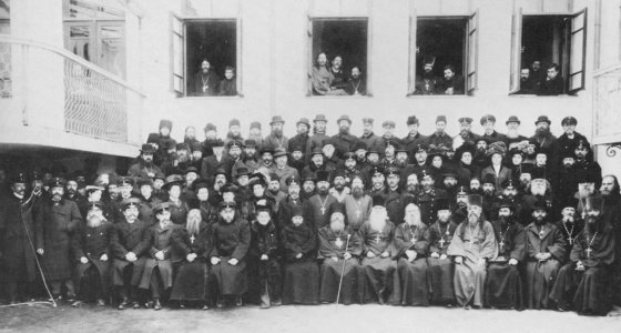 Russischer Photograph um 1900 - Seminarteilnehmer, ihre Lehrer und Besucher, St. Petersburg (Zeno Fotografie)