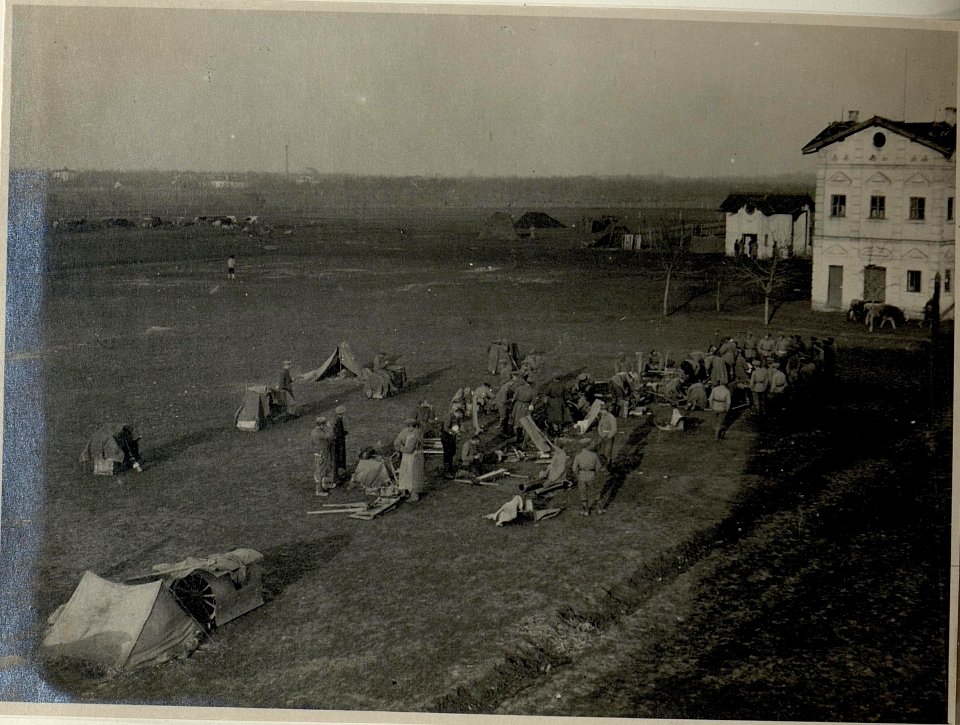 Russe (Rustschuk), Versorgungseinheit einer bulgarischen Batterie, aufgenommen am. 12.12.1916 (BildID 15544825)